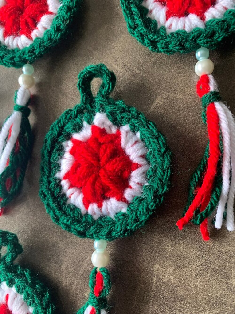 6 Mini Christmas Dream Catchers Hand Crocheted - Picture 3 of 6